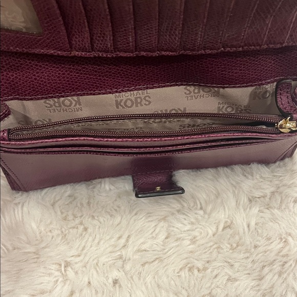 Michael Kors Plum Wallet with Gold Logo - Picture 3 of 5